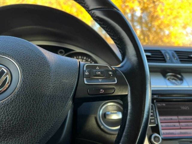 Белый Фольксваген Пассат СС, объемом двигателя 2 л и пробегом 197 тыс. км за 275 $, фото 9 на Automoto.ua