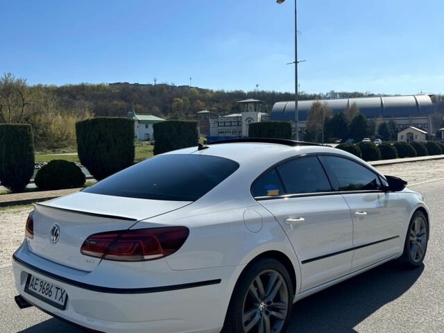 Белый Фольксваген Пассат СС, объемом двигателя 2 л и пробегом 159 тыс. км за 10600 $, фото 4 на Automoto.ua