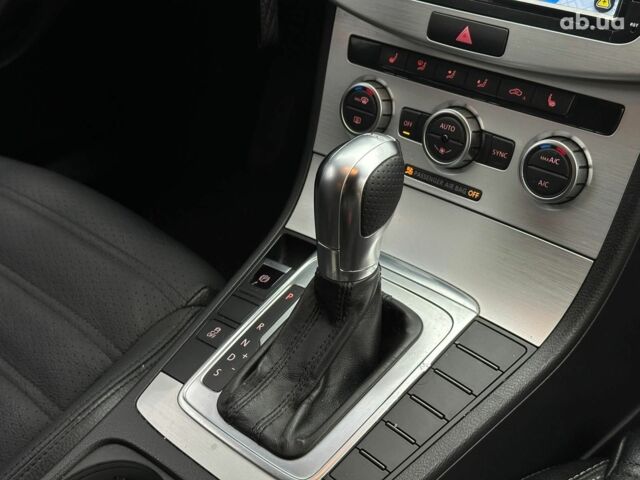 Белый Фольксваген Пассат СС, объемом двигателя 2 л и пробегом 223 тыс. км за 11290 $, фото 18 на Automoto.ua