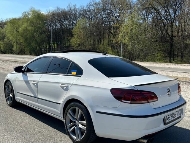 Белый Фольксваген Пассат СС, объемом двигателя 2 л и пробегом 159 тыс. км за 10600 $, фото 2 на Automoto.ua