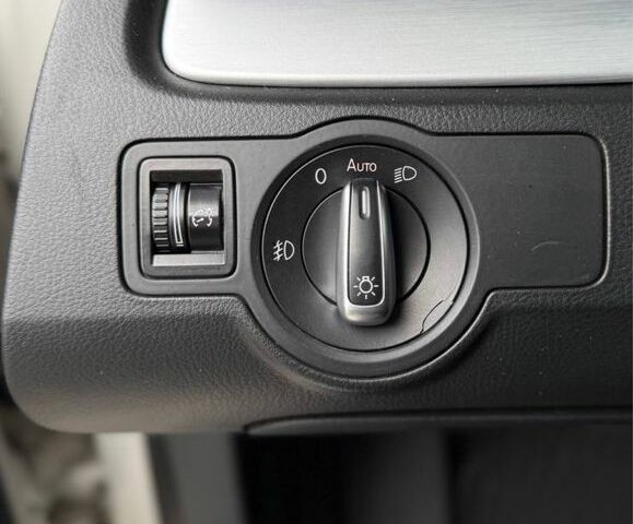 Білий Фольксваген Пассат СС, об'ємом двигуна 2 л та пробігом 259 тис. км за 6499 $, фото 20 на Automoto.ua