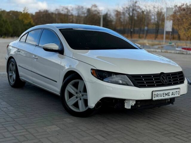 Білий Фольксваген Пассат СС, об'ємом двигуна 2 л та пробігом 259 тис. км за 6499 $, фото 1 на Automoto.ua