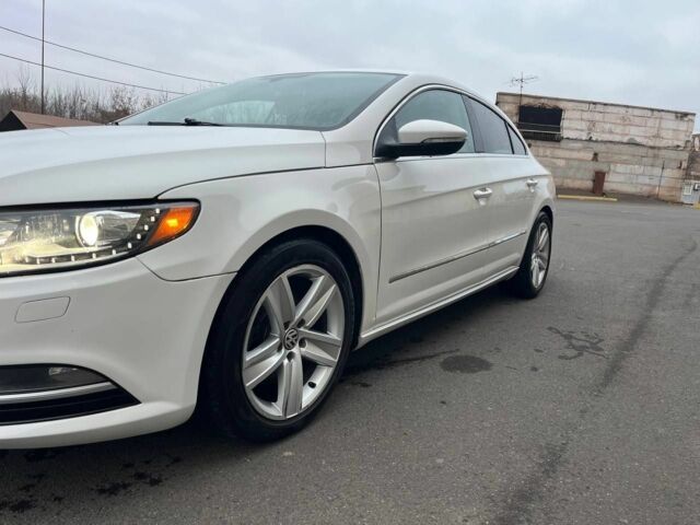 Білий Фольксваген Пассат СС, об'ємом двигуна 2 л та пробігом 185 тис. км за 9300 $, фото 8 на Automoto.ua