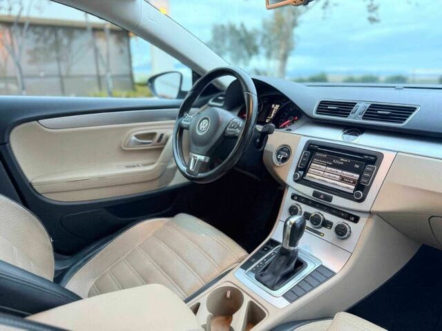 Білий Фольксваген Пассат СС, об'ємом двигуна 2 л та пробігом 89 тис. км за 6500 $, фото 7 на Automoto.ua