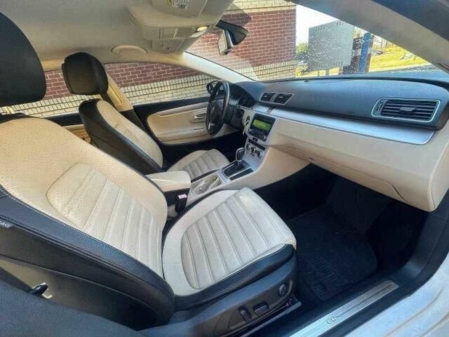 Білий Фольксваген Пассат СС, об'ємом двигуна 2 л та пробігом 148 тис. км за 5500 $, фото 9 на Automoto.ua