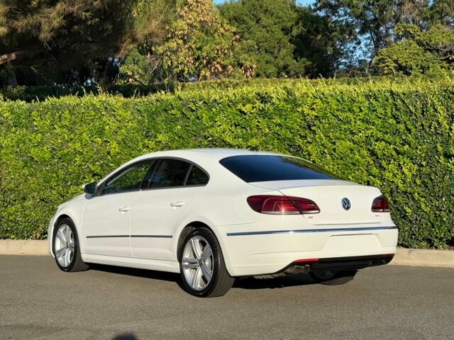 Белый Фольксваген Пассат СС, объемом двигателя 2 л и пробегом 82 тыс. км за 4100 $, фото 6 на Automoto.ua