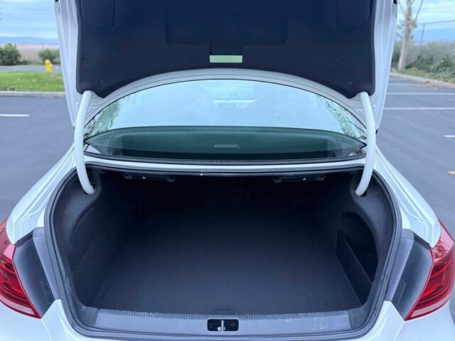 Білий Фольксваген Пассат СС, об'ємом двигуна 2 л та пробігом 89 тис. км за 6500 $, фото 12 на Automoto.ua