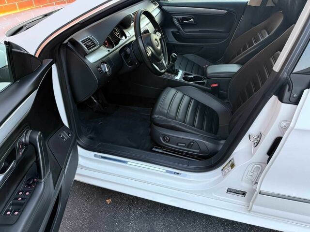 Білий Фольксваген Пассат СС, об'ємом двигуна 2 л та пробігом 87 тис. км за 5300 $, фото 5 на Automoto.ua