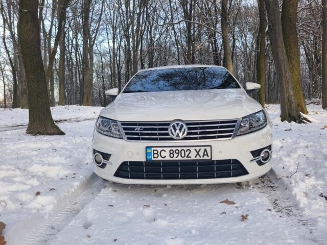 Белый Фольксваген Пассат СС, объемом двигателя 2 л и пробегом 180 тыс. км за 10700 $, фото 1 на Automoto.ua