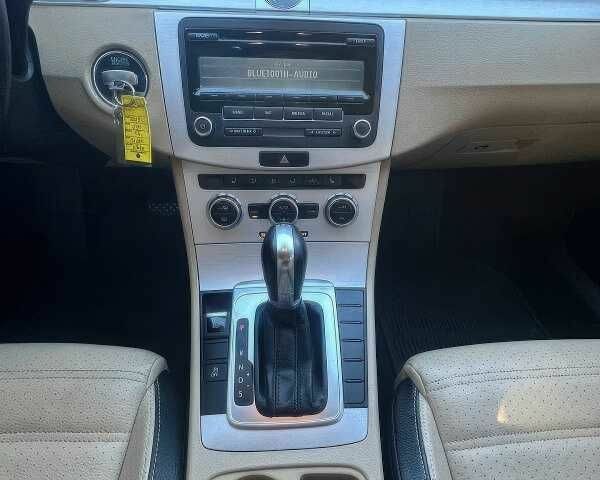 Білий Фольксваген Пассат СС, об'ємом двигуна 2 л та пробігом 148 тис. км за 5500 $, фото 10 на Automoto.ua