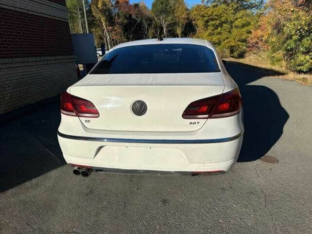 Білий Фольксваген Пассат СС, об'ємом двигуна 2 л та пробігом 148 тис. км за 5500 $, фото 2 на Automoto.ua