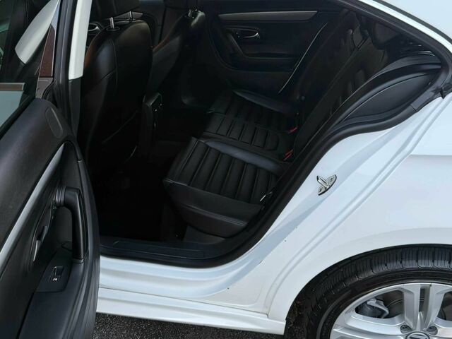 Білий Фольксваген Пассат СС, об'ємом двигуна 2 л та пробігом 87 тис. км за 5300 $, фото 10 на Automoto.ua