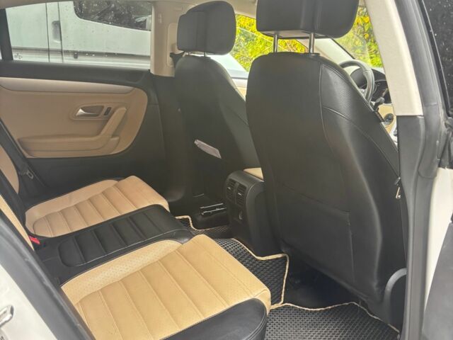 Белый Фольксваген Пассат СС, объемом двигателя 2 л и пробегом 289 тыс. км за 9500 $, фото 6 на Automoto.ua