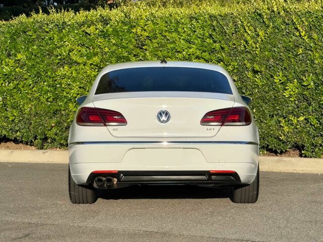 Білий Фольксваген Пассат СС, об'ємом двигуна 2 л та пробігом 87 тис. км за 5300 $, фото 3 на Automoto.ua