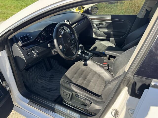 Білий Фольксваген Пассат СС, об'ємом двигуна 2 л та пробігом 285 тис. км за 10200 $, фото 5 на Automoto.ua