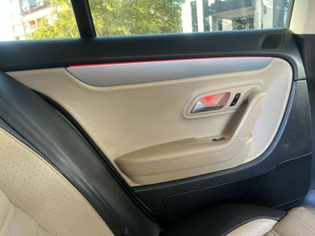 Белый Фольксваген Пассат СС, объемом двигателя 2 л и пробегом 231 тыс. км за 12900 $, фото 21 на Automoto.ua