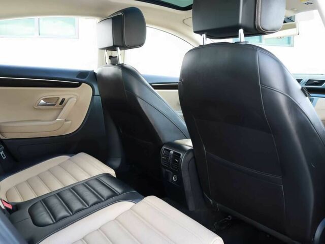 Белый Фольксваген Пассат СС, объемом двигателя 3.6 л и пробегом 74 тыс. км за 2900 $, фото 10 на Automoto.ua