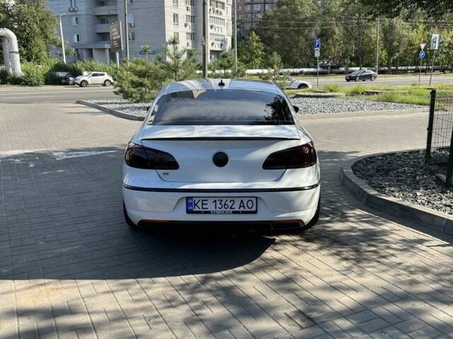 Білий Фольксваген Пассат СС, об'ємом двигуна 2 л та пробігом 192 тис. км за 13500 $, фото 9 на Automoto.ua