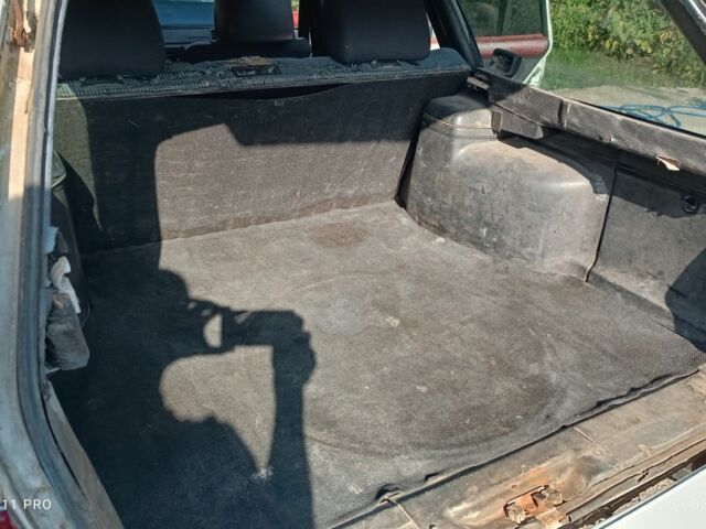 Білий Фольксваген Пассат СС, об'ємом двигуна 1.6 л та пробігом 200 тис. км за 700 $, фото 6 на Automoto.ua