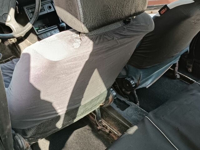 Білий Фольксваген Пассат СС, об'ємом двигуна 1.6 л та пробігом 200 тис. км за 700 $, фото 7 на Automoto.ua