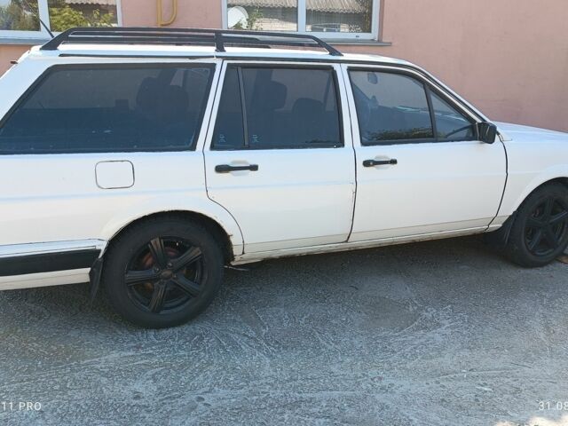 Білий Фольксваген Пассат СС, об'ємом двигуна 1.6 л та пробігом 200 тис. км за 700 $, фото 1 на Automoto.ua