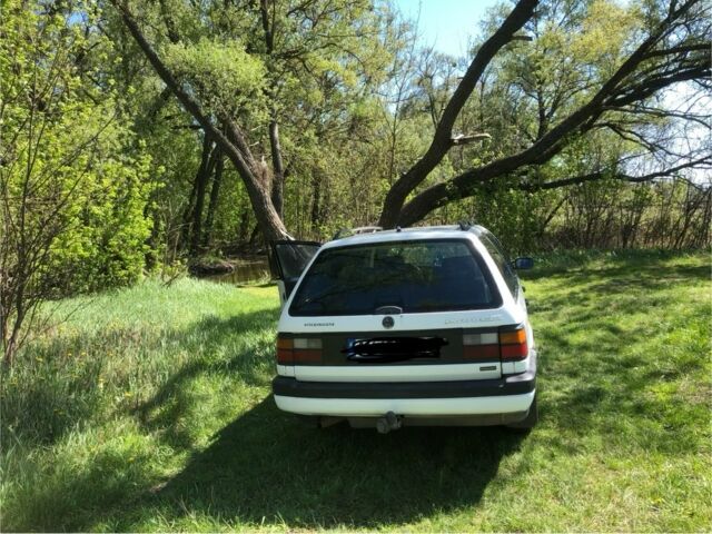 Білий Фольксваген Пассат СС, об'ємом двигуна 2 л та пробігом 2 тис. км за 2200 $, фото 3 на Automoto.ua