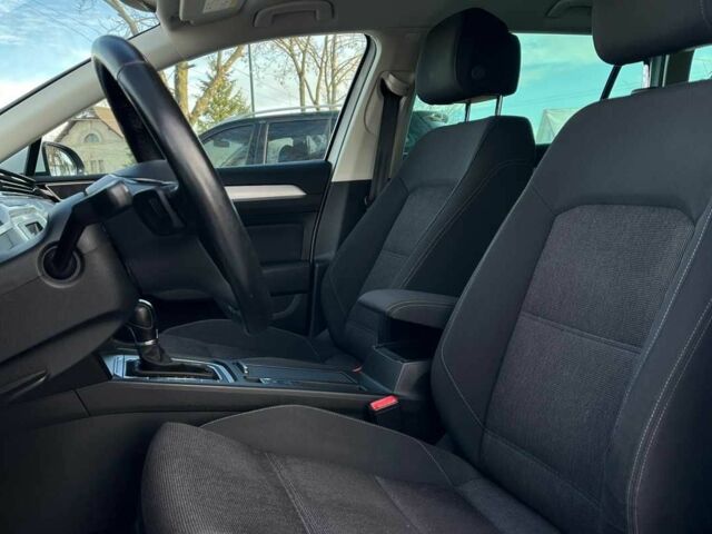 Білий Фольксваген Пассат СС, об'ємом двигуна 2 л та пробігом 272 тис. км за 16200 $, фото 8 на Automoto.ua