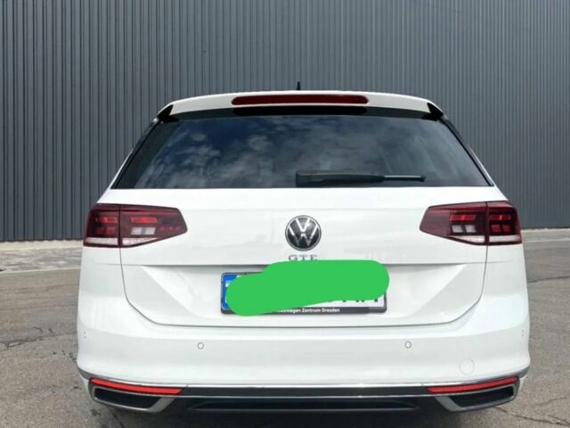 Белый Фольксваген Пассат СС, объемом двигателя 0 л и пробегом 1000 тыс. км за 15000 $, фото 4 на Automoto.ua