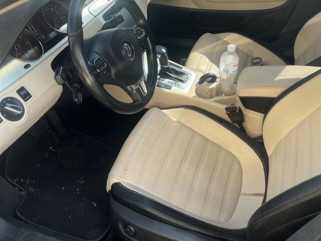 Бежевый Фольксваген Пассат СС, объемом двигателя 2 л и пробегом 367 тыс. км за 6300 $, фото 2 на Automoto.ua