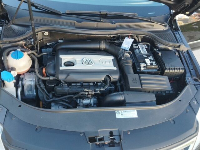 Черный Фольксваген Пассат СС, объемом двигателя 1.8 л и пробегом 170 тыс. км за 7600 $, фото 5 на Automoto.ua