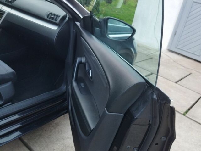 Черный Фольксваген Пассат СС, объемом двигателя 1.8 л и пробегом 170 тыс. км за 7600 $, фото 11 на Automoto.ua