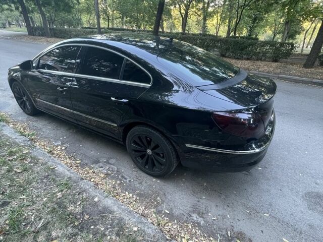 Черный Фольксваген Пассат СС, объемом двигателя 2 л и пробегом 190 тыс. км за 8700 $, фото 2 на Automoto.ua