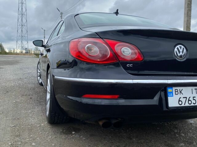 Черный Фольксваген Пассат СС, объемом двигателя 2 л и пробегом 240 тыс. км за 8500 $, фото 2 на Automoto.ua
