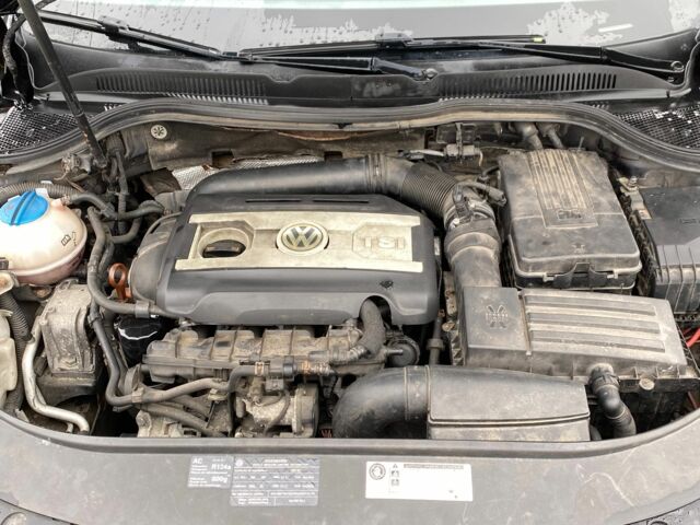 Черный Фольксваген Пассат СС, объемом двигателя 2 л и пробегом 240 тыс. км за 8500 $, фото 7 на Automoto.ua