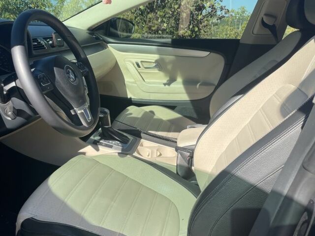 Черный Фольксваген Пассат СС, объемом двигателя 2 л и пробегом 190 тыс. км за 8700 $, фото 7 на Automoto.ua