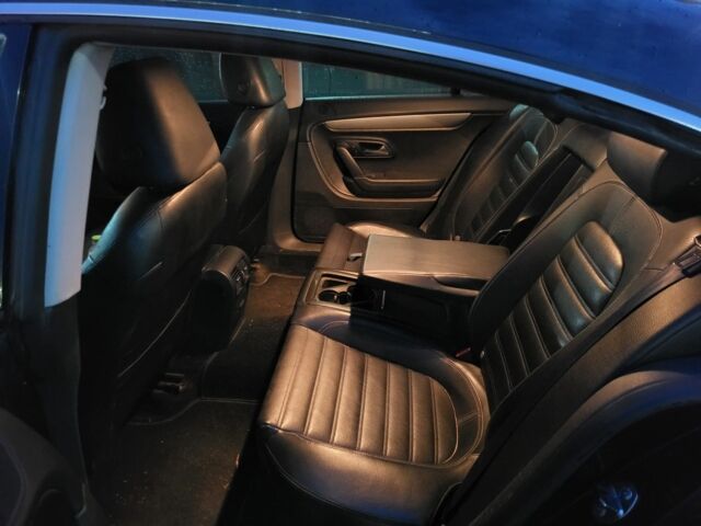 Черный Фольксваген Пассат СС, объемом двигателя 2 л и пробегом 159 тыс. км за 7500 $, фото 4 на Automoto.ua