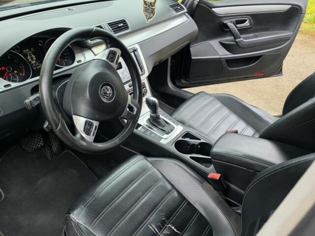 Черный Фольксваген Пассат СС, объемом двигателя 2 л и пробегом 250 тыс. км за 8300 $, фото 6 на Automoto.ua