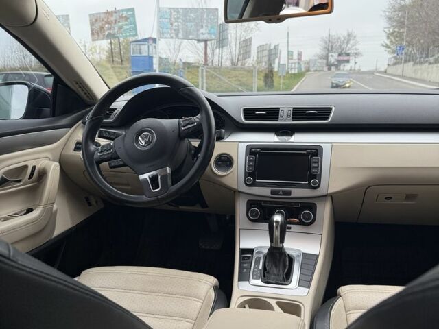 Черный Фольксваген Пассат СС, объемом двигателя 2 л и пробегом 248 тыс. км за 7999 $, фото 1 на Automoto.ua