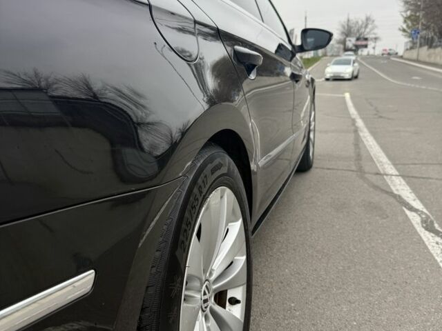 Черный Фольксваген Пассат СС, объемом двигателя 2 л и пробегом 248 тыс. км за 7999 $, фото 4 на Automoto.ua