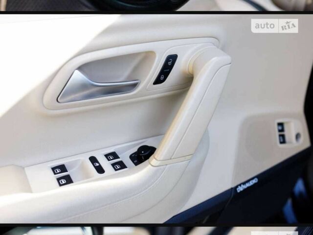 Чорний Фольксваген Пассат СС, об'ємом двигуна 2 л та пробігом 140 тис. км за 11400 $, фото 5 на Automoto.ua