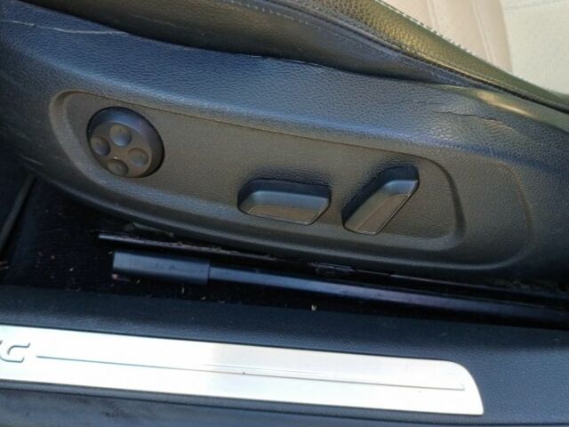 Чорний Фольксваген Пассат СС, об'ємом двигуна 2 л та пробігом 250 тис. км за 9000 $, фото 17 на Automoto.ua