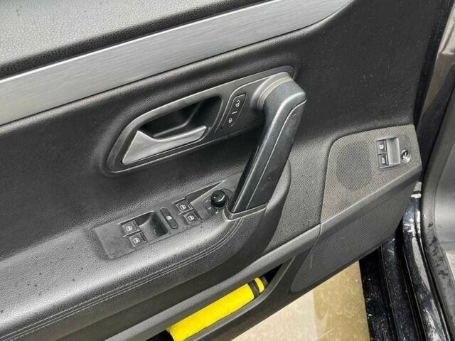 Черный Фольксваген Пассат СС, объемом двигателя 2 л и пробегом 280 тыс. км за 10400 $, фото 10 на Automoto.ua