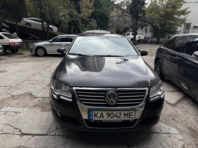 Черный Фольксваген Пассат СС, объемом двигателя 2 л и пробегом 372 тыс. км за 4700 $, фото 2 на Automoto.ua