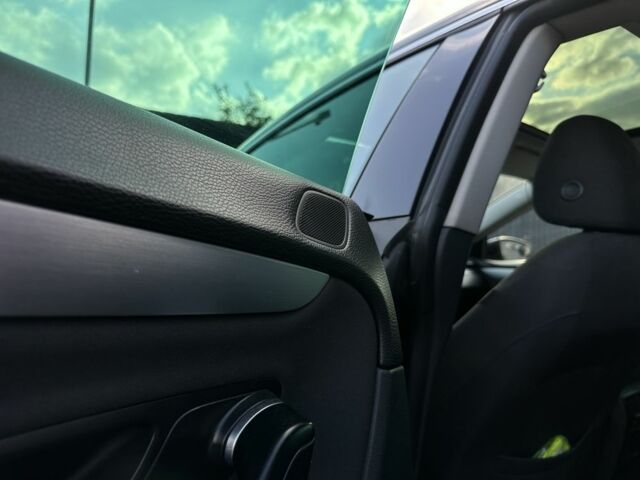 Черный Фольксваген Пассат СС, объемом двигателя 2 л и пробегом 209 тыс. км за 8499 $, фото 13 на Automoto.ua