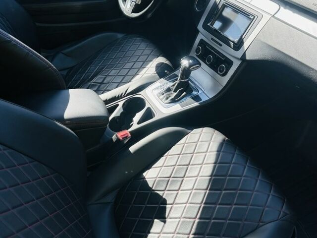 Черный Фольксваген Пассат СС, объемом двигателя 2 л и пробегом 360 тыс. км за 6800 $, фото 7 на Automoto.ua