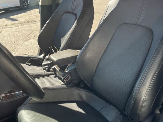 Черный Фольксваген Пассат СС, объемом двигателя 2 л и пробегом 248 тыс. км за 8000 $, фото 10 на Automoto.ua