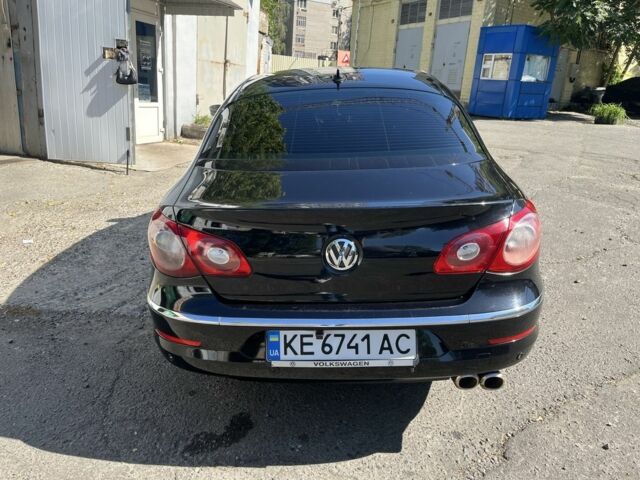 Черный Фольксваген Пассат СС, объемом двигателя 2 л и пробегом 248 тыс. км за 8000 $, фото 4 на Automoto.ua