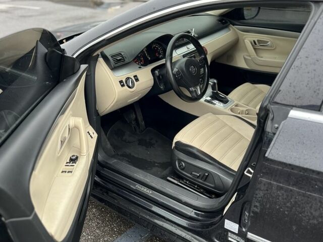 Черный Фольксваген Пассат СС, объемом двигателя 2 л и пробегом 187 тыс. км за 8300 $, фото 7 на Automoto.ua