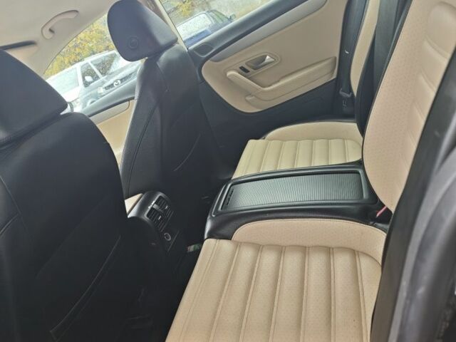 Черный Фольксваген Пассат СС, объемом двигателя 2 л и пробегом 293 тыс. км за 8500 $, фото 5 на Automoto.ua