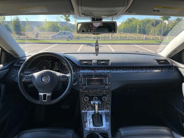 Черный Фольксваген Пассат СС, объемом двигателя 2 л и пробегом 260 тыс. км за 7600 $, фото 4 на Automoto.ua